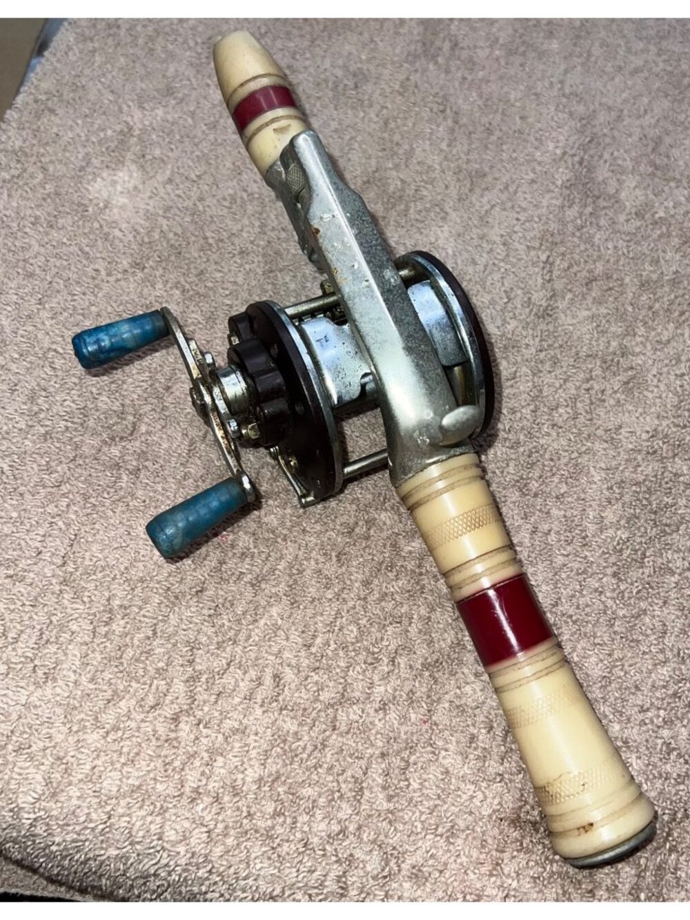 Penn Peer 109 Reel With Vintage Action Rod Fishing Combo Bakelite   Mid Century